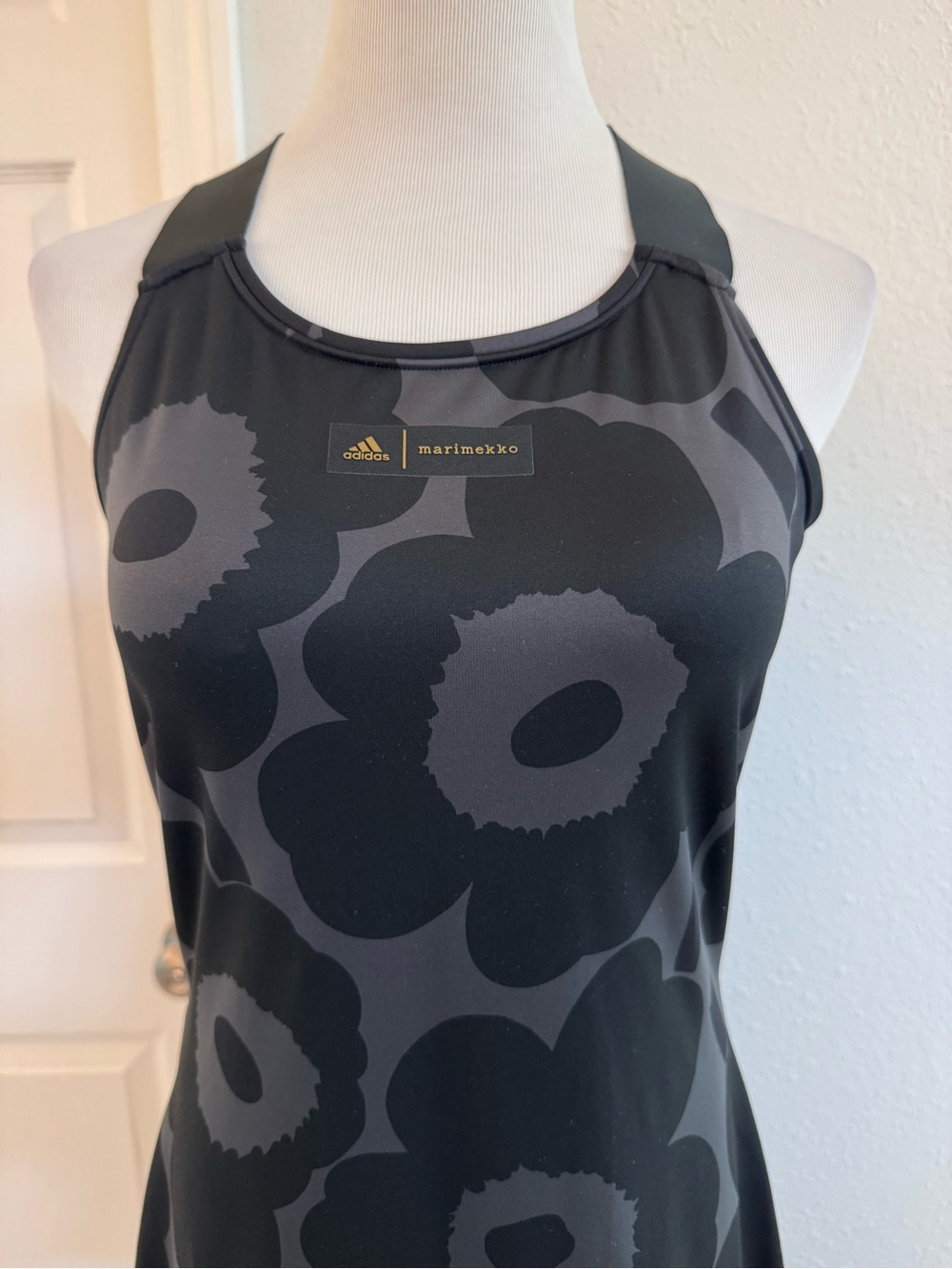 Adidas Marimekko TENNIS Y-Dress - Picture 3 of 10